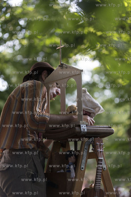 Gdańsk. Festiwal teatrów Ulicznych FETA. Dansk Rakkerpak...