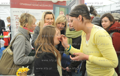 Targi Akademia na Uniwersytecie Gdanskim. Nz. stoisko...