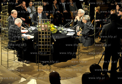 Filharmonia Baltycka w Gdansku. Debata Bitwa czy debata?...