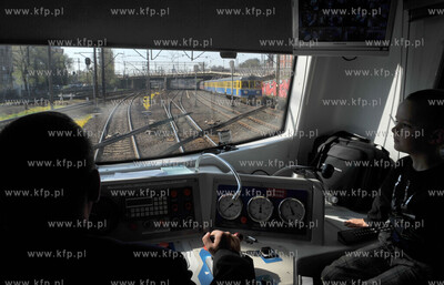 Probny przejaz pociagu SKM na trasie Gdansk Glowny...