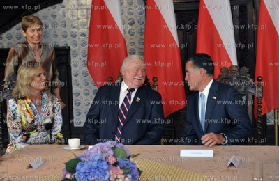 Mitt Romney, kandydat Partii Republikanskiej na prezydenta...