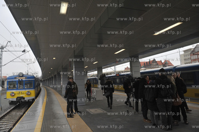 Oficjalne uruchoinienie nowej trasy kolejki SKM Gdansk...