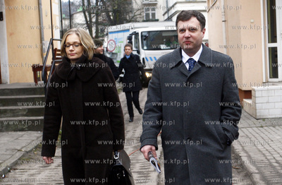 Sopocka prokuratura ma przedstawic osiem zarzutow,...