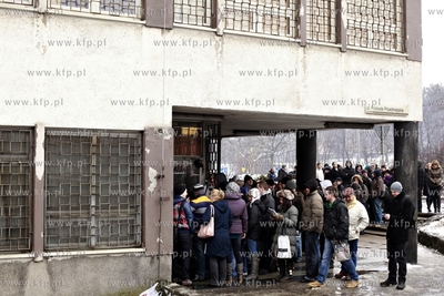 Gdansk. Nabor do policji. Kolejka chetnych do pracy...