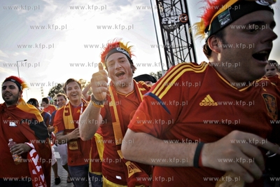 Gdansk Arena. Kibice wchodza na mecz Mistrzostw Europy...