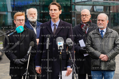 Konferencja prasowa posła Kacpra Płażyńskiego w...