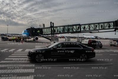 Gdańsk, Port Lotniczy im. Lecha Wałęsy. Z powodu...