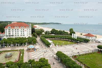 Sopot. Widok z Latarni Morskiej na Plac Zdrojowy i...