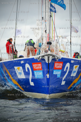 Sopot. Uroczyste przywitanie zeglarza Zbigniewa Gutka...