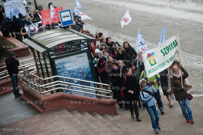 Gdansk. Protest zwiazkow zawodowych Szpitala Specjalistycznego...