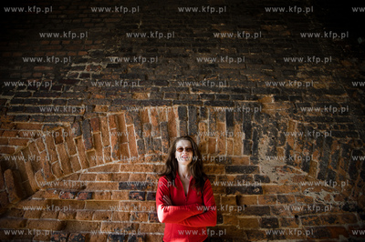 Gdansk. Dlugie Pobrzeze. Aktorka z Gdanska, mieszkajaca...