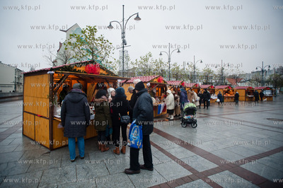 Sopot. Plac Przyjaciol Sopotu. Jarmark Bozonarodzeniowy.
14.12.2013
fot....