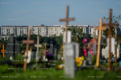 Gdańsk. Widok na osiedle Suchanino z Cmentarza Łostowickiego.
20.07.2016
fot....