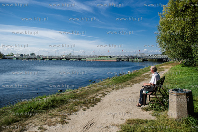 Gdańsk. Wyspa Sobieszewska. Uroczystość wbicia pierwszej...