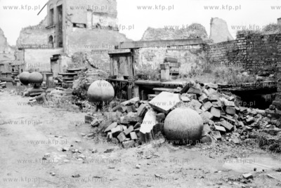 Zniszczona ulica Mariacka w Gdansku. 1945. 
z0004208
Fot....