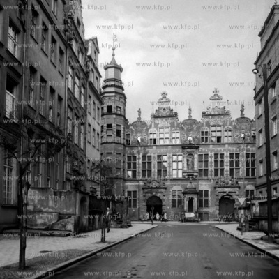 Fasada Wielkiej Zbrojowni u zbiegu ulic Tkackiej, Kołodziejskiej...