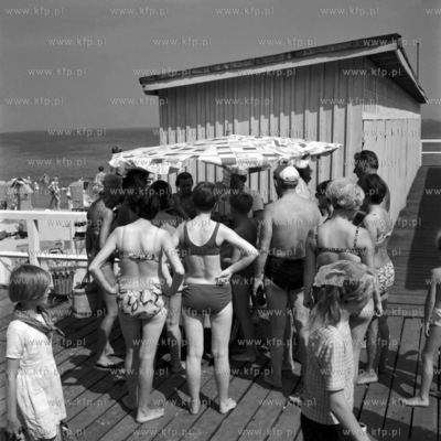 Saturator przed wejściem na plaże w Gdańsku Brzeźnie....