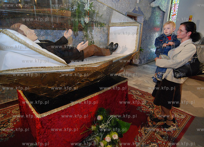 Nawiedzenie parafii NMP Wspomozenia Wiernych w Rumi...