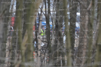 Miejsce wypadku wojskowego samolotu Bryza. n/z wrak...