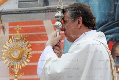 Szczecin. Papieska procesja Bozego Ciala, ulicami Szczecina...