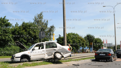 Gdynia. Wypadek na ul. Morskiej, w ktorym uczestniczyly...