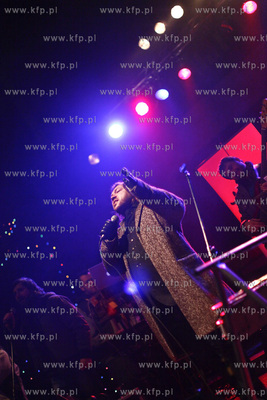 Kosciol sw. Trojcy w Gdansku.Mietek Szczesniak koleduje...