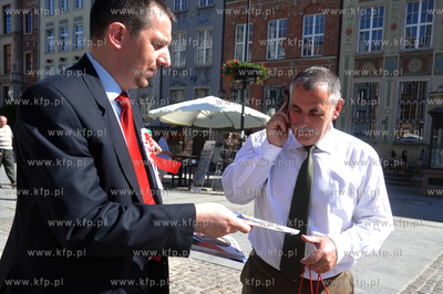 Promocja kandydata na prezydenta Bronislawa Komorowskeigo...