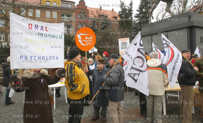 Szczecin - Manifestacja Różnorodności majaca na...