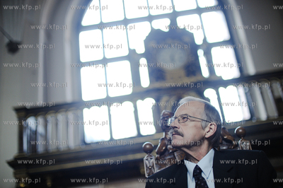 Uroczysta sesja Rady Miasta Gdanska. Wreczenie medali...