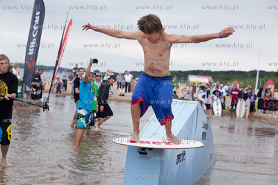 Gdansk Jelitkowo Nz zawody II edycji Polish Skimboarding...