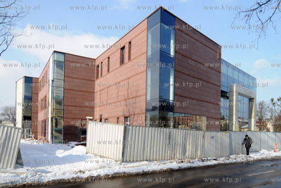 Budowa gmachu filharmonii u zbiegu ulic Hallera, Dworcowej...