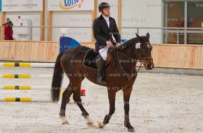 Pierwsze Zawody Ogolnopolskie w nowej hali Hipodromu...