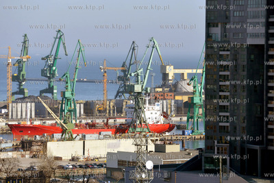 Panorama Gdyni z Hotelu Gdynia. Widok na Port Gdynia...