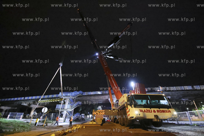 Pruszcz Gdański. Początek rozbiórki starego wiaduktu...