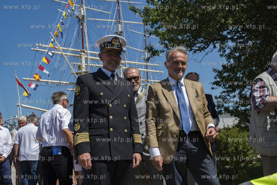 Gdynia. Odsłonięcie makiety słynnego polskiego żaglowca...