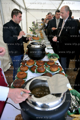 Gdansk. Rebiechowo. Uroczystosc wmurowania kamienia...