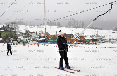 Zimowy wypoczynek na stoku Koszalkowo w Wiezycy na...
