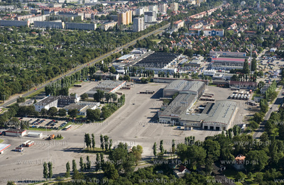 Gdansk Wrzeszcz z lotu ptaka. Zajezdnia autobusow komunikacji...