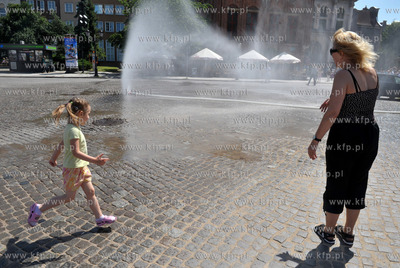 Na Targu Weglowym Gdanska Infrastruktura Wodociagowa...