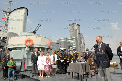 Gdynia. Odsłonięcie makiety dla niewidomych Okrętu...