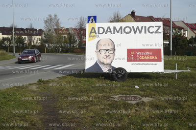 Gdańsk Kokoszki. Ul. Kalinowa. Billbord z reklma wyborcza...