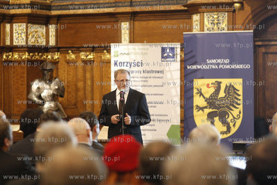 Gdansk. Dwor Artusa. Pozegnanie Andrzeja Golygi - prezesa...