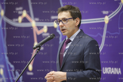 Gdansk. Amber Expo. PERN Przyjazn podpisal  umowę...