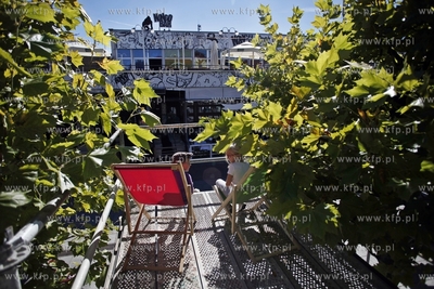 Sopot. Artloop Festival. Instalacje na Placu Przyjaciol...