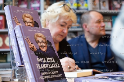 Filharmonia Bałtycka. Gdańskie Targi Książki. ...