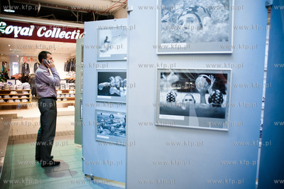 Gdansk. CH Manhattan. Wystawa prac nagrodzonych w XVI...