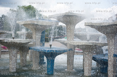 Gdynia. Odnowiona fontana na Skwerze Kosciuszki.
15.07.2013
fot....