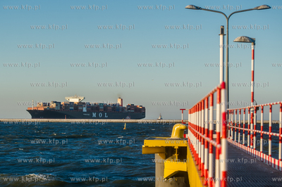 Gdansk. Terminal kontenerowy DCT. Kolejne zawiniecie...