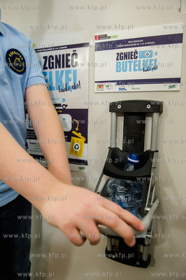 Gdansk. Niepubliczna Szkola Podstawowa Sokrates. Ufundowana...