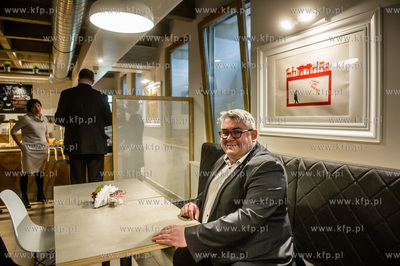 Gdańsk. Urząd Miasta. Otwarcie Baru Centrala, prowadzonego...